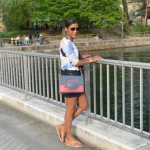 Michelle O Fruits des Bois – Messenger Bag