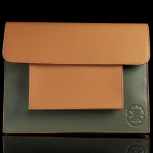porte document kaki et orange