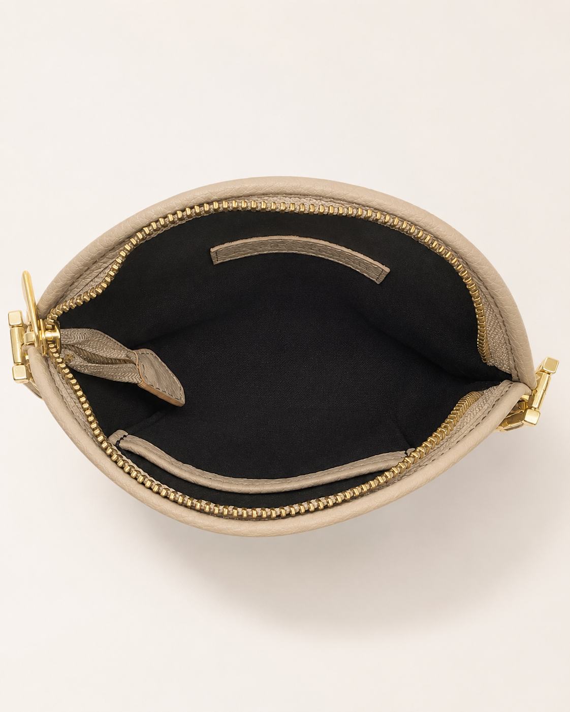 Pochette mini sarah li beige en cuir -details intérieur