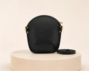 mini sarah li noir graine en cuir