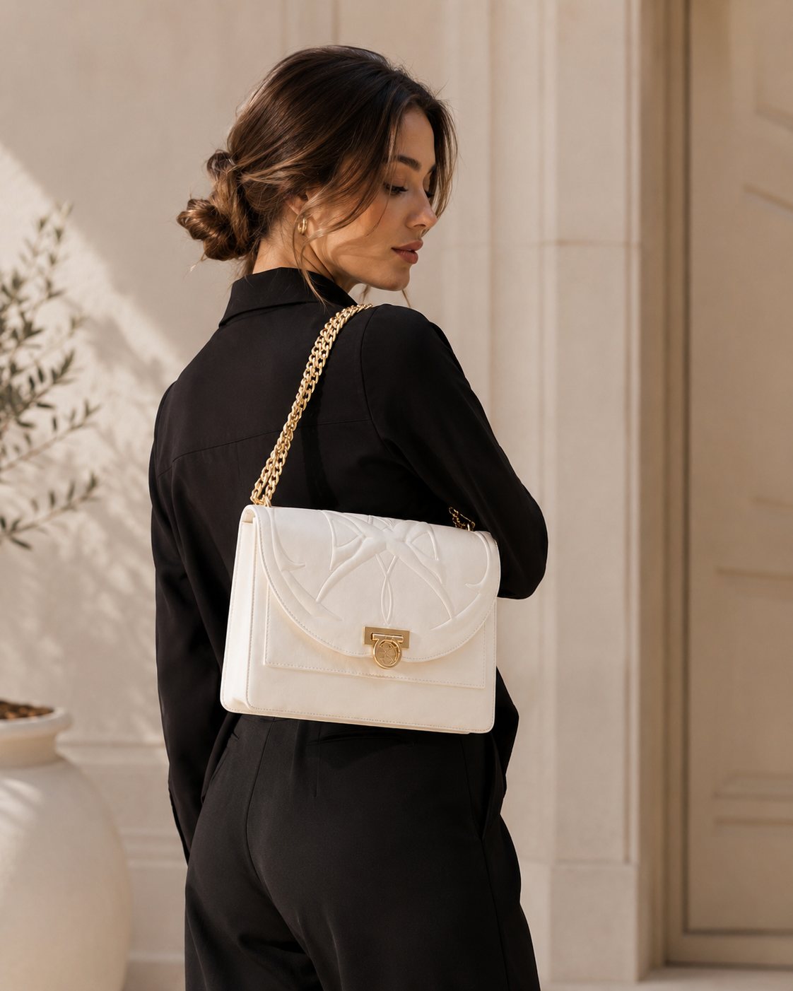 femme_ophra_blanc_optimise 2